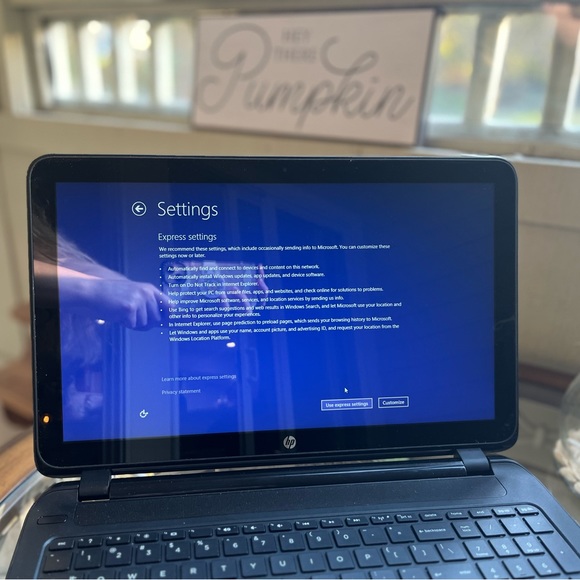 HP WINDOWS 8 LAPTOP- 17” Touchscreen Laptop- Includes Charger and Free Case - Picture 2 of 14